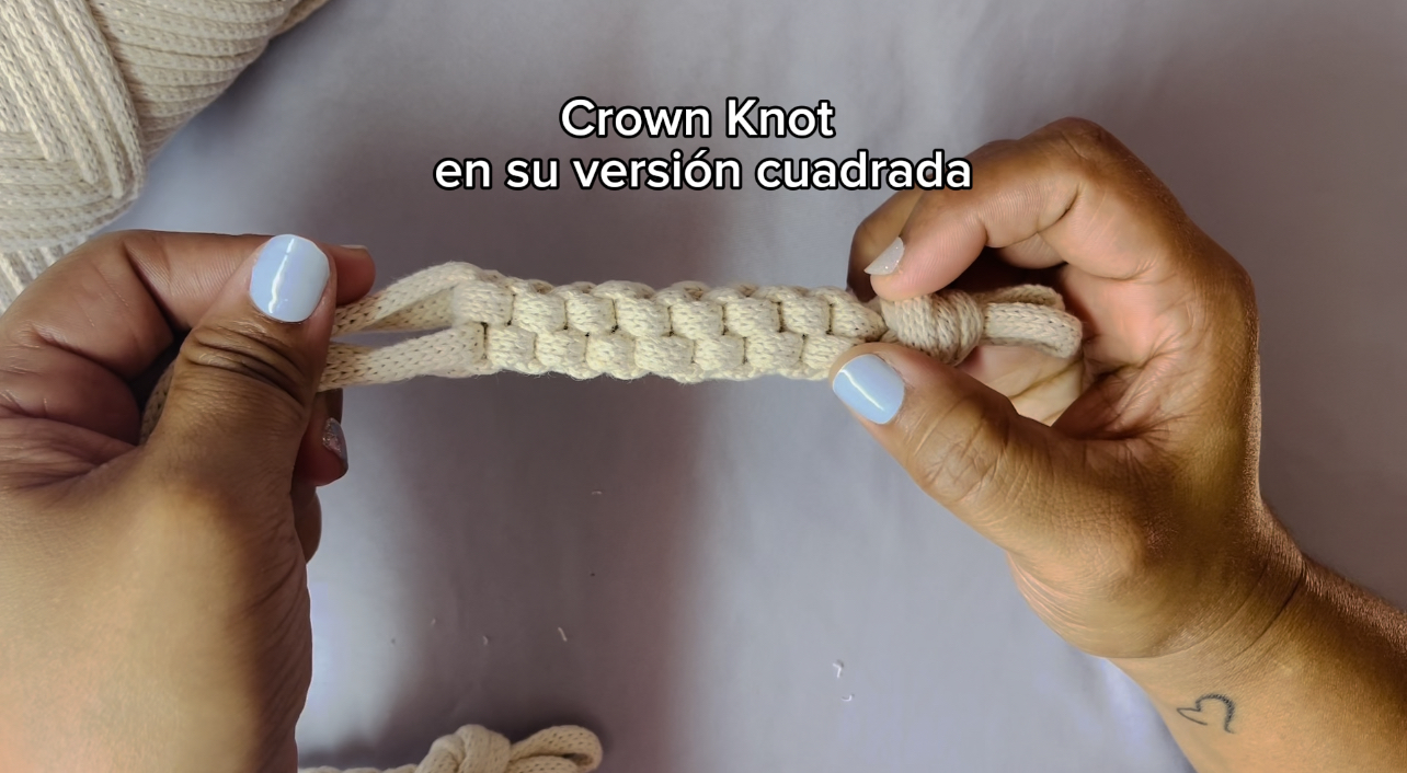 Tutorial Crown Knot (versión cuadrada)